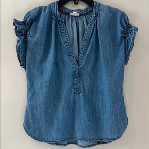 Anthropology Pilcro Tatum Flutter Sleeve Henley Light Denim Blouse Size S